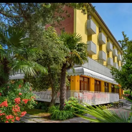 Casa Venezia A Caorle Διαμέρισμα *